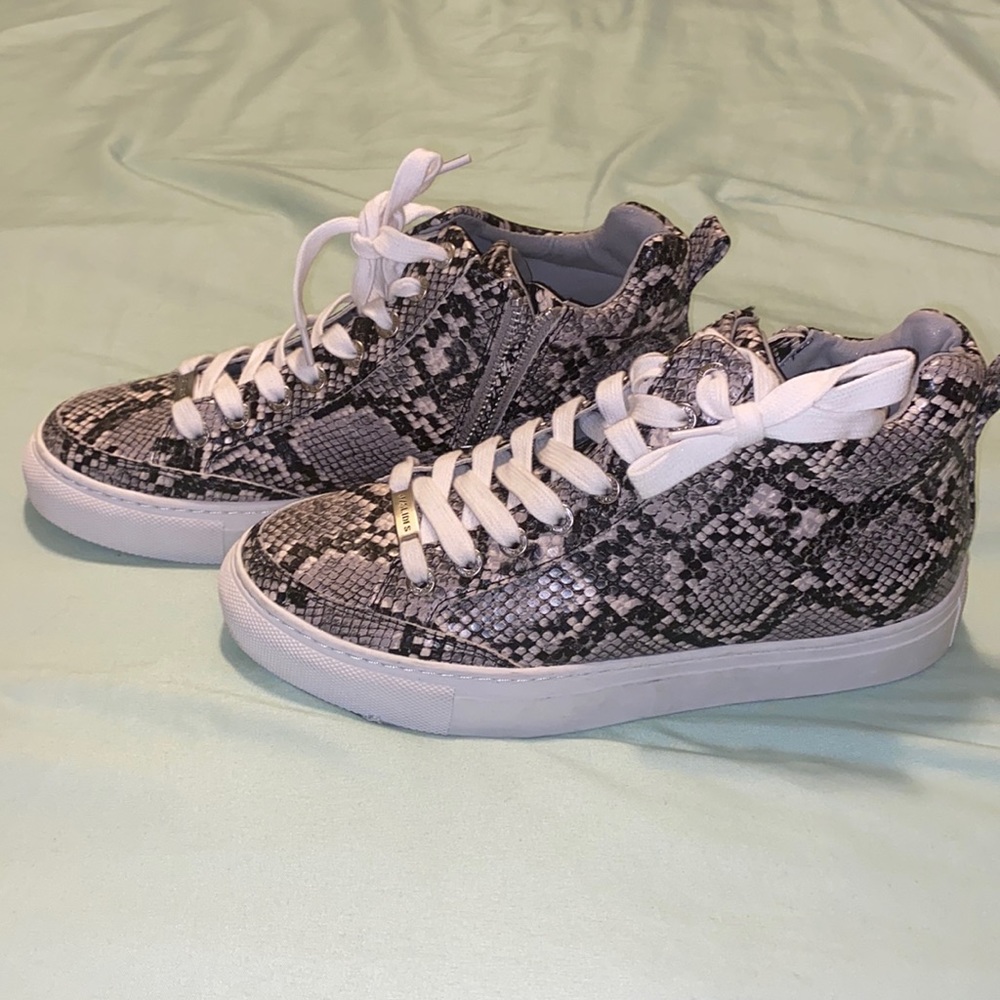 J/slides shoes